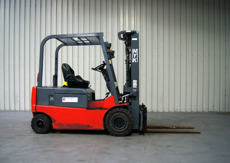Nichiyu / NYK - FBC25PN-70