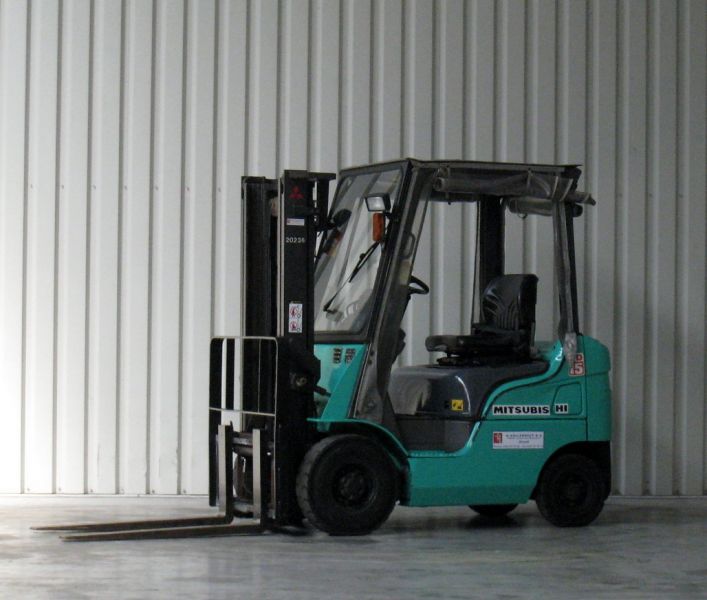 Mitsubishi - FD15T-F16C