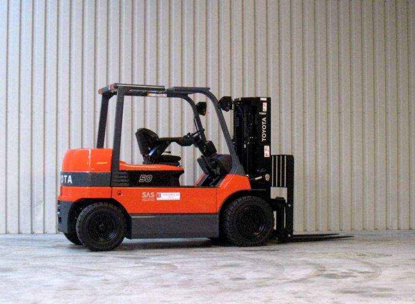 Toyota - 7 FBMF 50