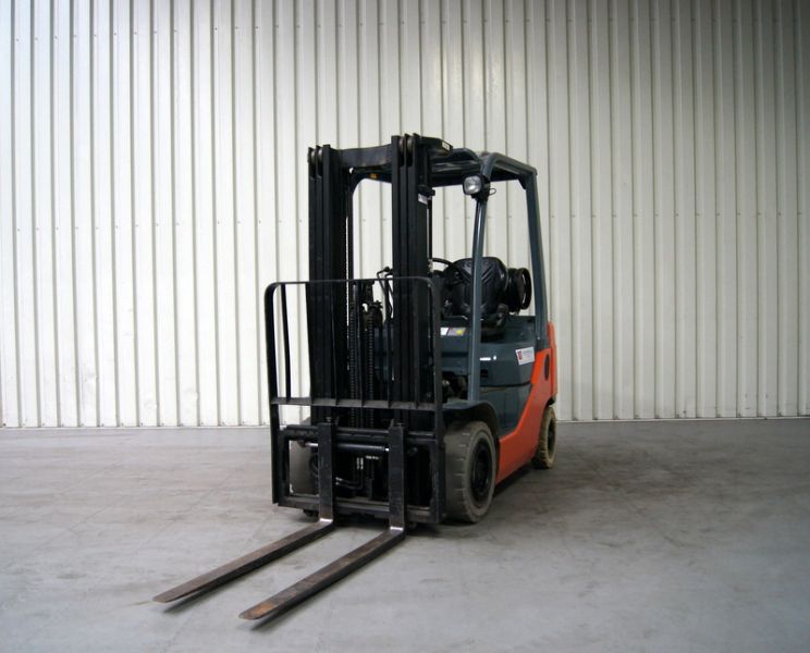 Toyota - 02-8FGF15