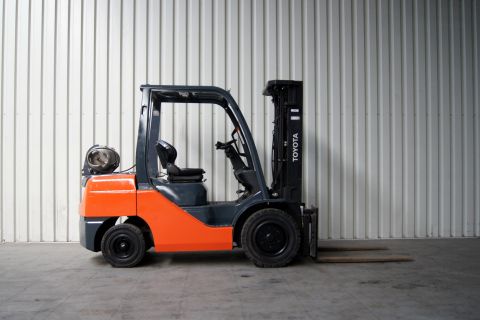 Toyota - 02-8FGJF 35