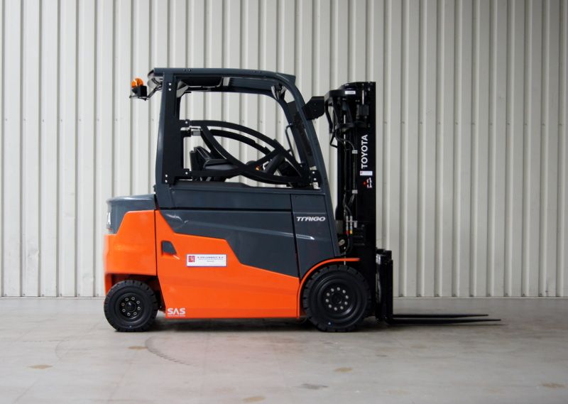 Toyota - 9FBM30T