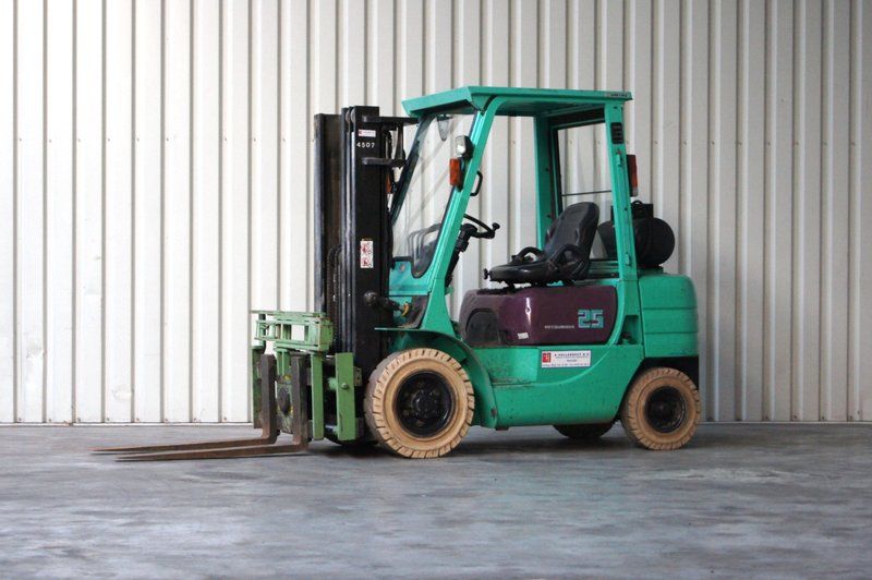 Mitsubishi - FG25-F17B